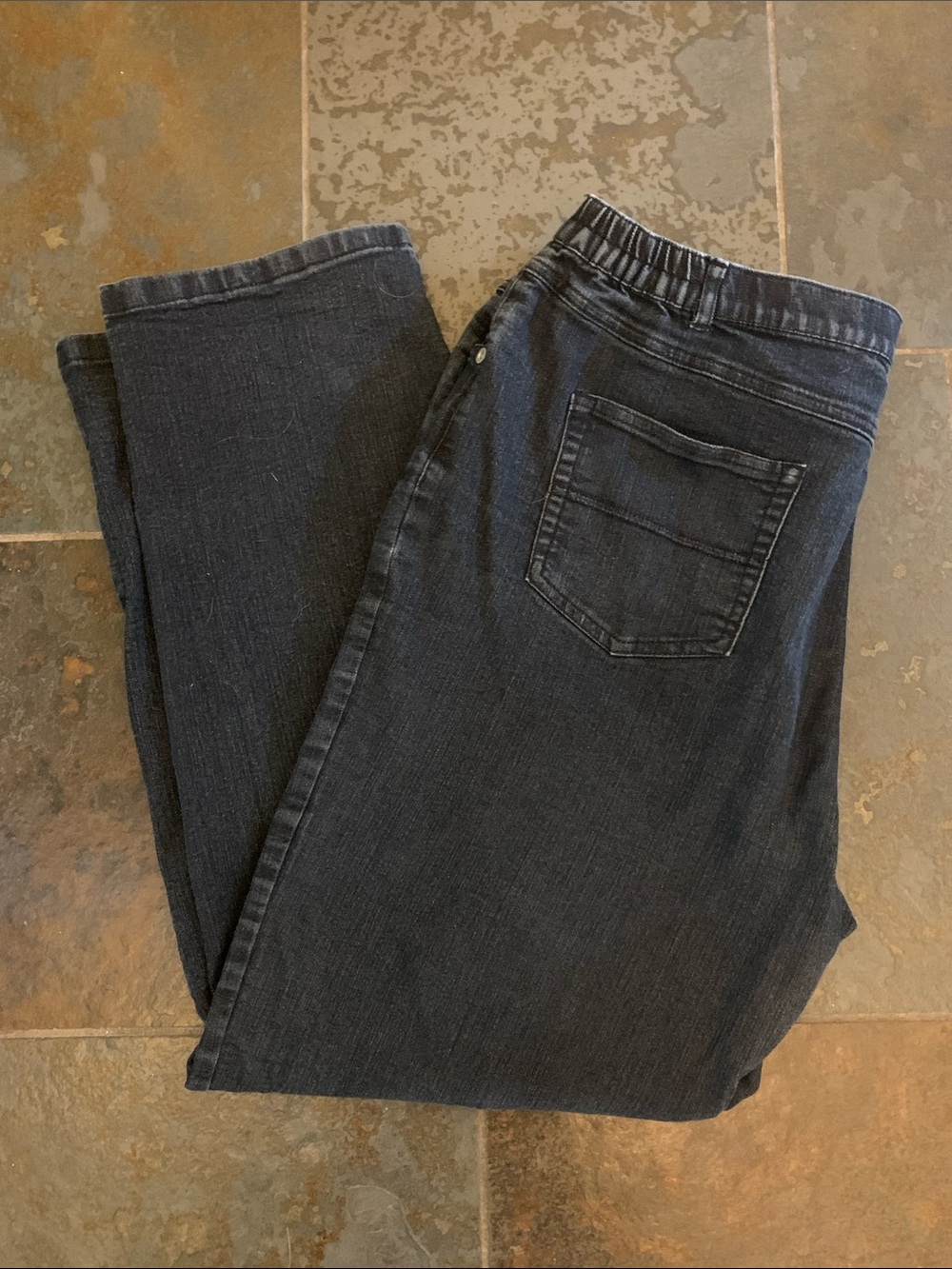 Alia Women's Straight Leg Jeans in Washed Black